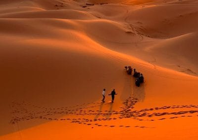 merzouga camello atardecer paseo