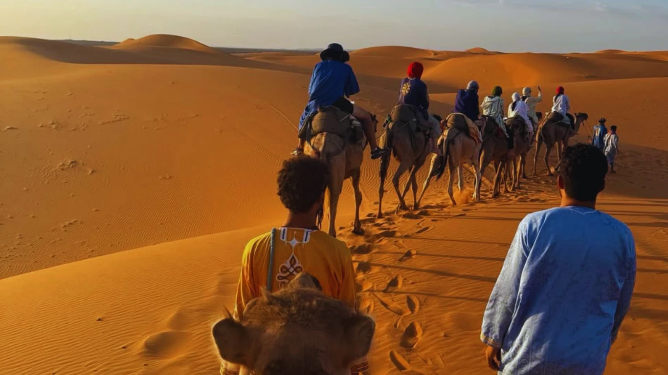 Tour de 4 Dias por Marruecos desde Casablanca a merzouga Tour de 4 Dias por Marruecos desde Casablanca a merzouga